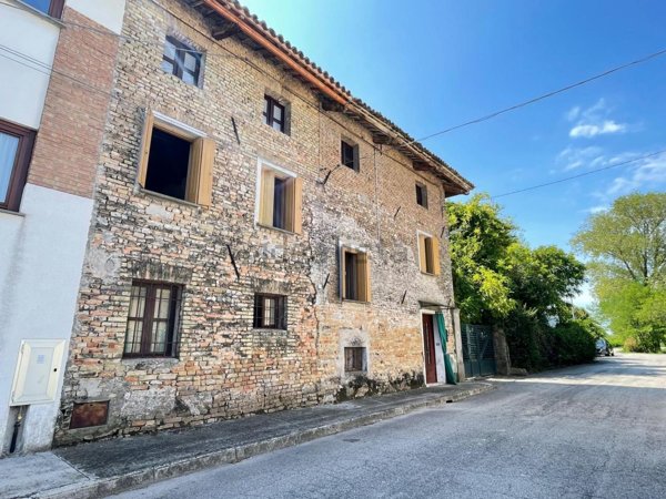 casa indipendente in vendita a Varmo in zona Canussio