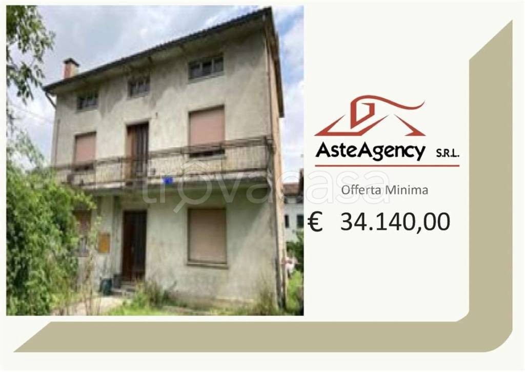 casa indipendente in vendita a Varmo in zona Roveredo