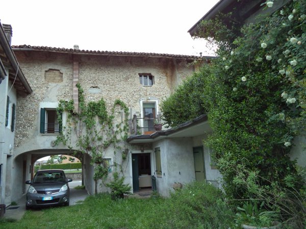 casa indipendente in vendita a Varmo in zona Romans