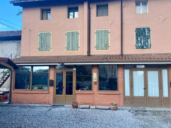 casa indipendente in vendita a Varmo in zona Roveredo