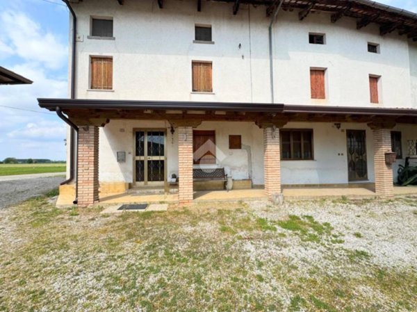 casa indipendente in vendita a Varmo in zona Cornazzai