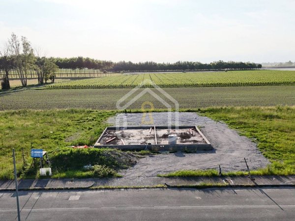 casa indipendente in vendita a Varmo in zona Roveredo