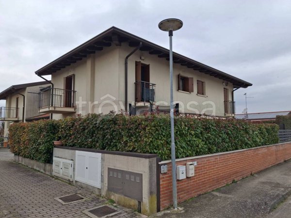 casa indipendente in vendita a Varmo in zona Romans