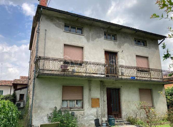 casa indipendente in vendita a Varmo in zona Roveredo