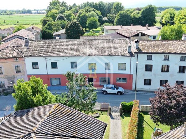 appartamento in vendita a Varmo in zona Santa Marizza