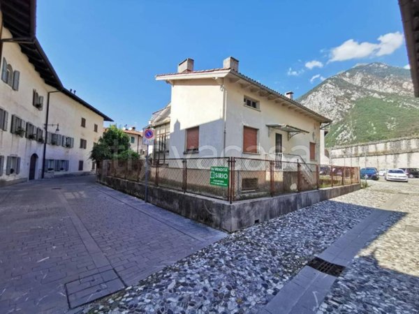 casa indipendente in vendita a Venzone