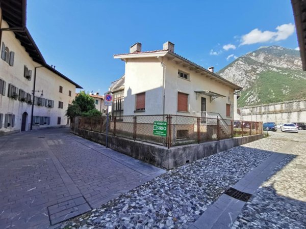 casa indipendente in vendita a Venzone