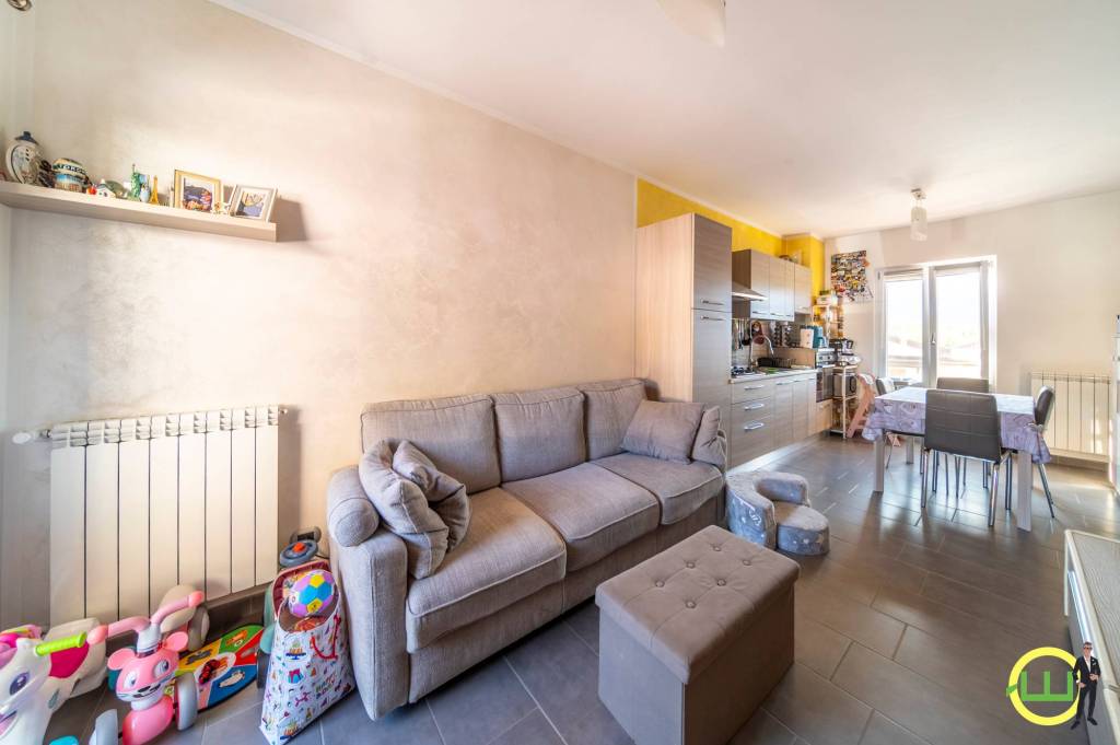 appartamento in vendita a Venzone in zona Pioverno