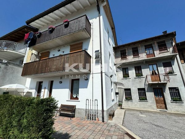 appartamento in vendita a Verzegnis in zona Chiaicis