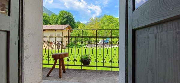 casa indipendente in vendita a Verzegnis