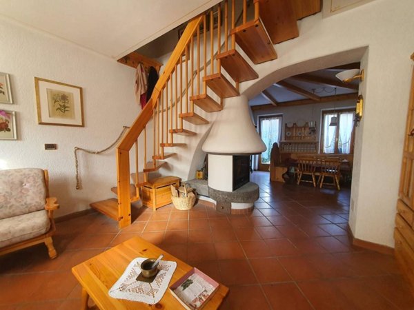 appartamento in vendita a Verzegnis in zona Chiaulis
