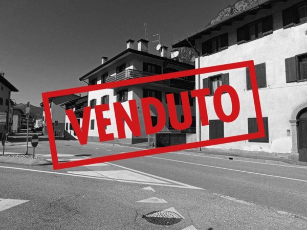casa indipendente in vendita a Villa Santina