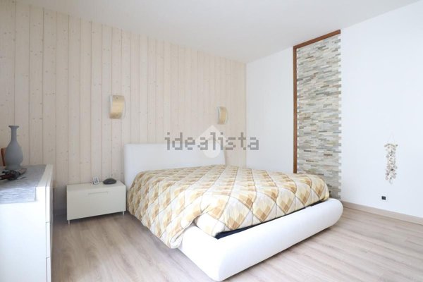 casa indipendente in vendita a Villa Santina