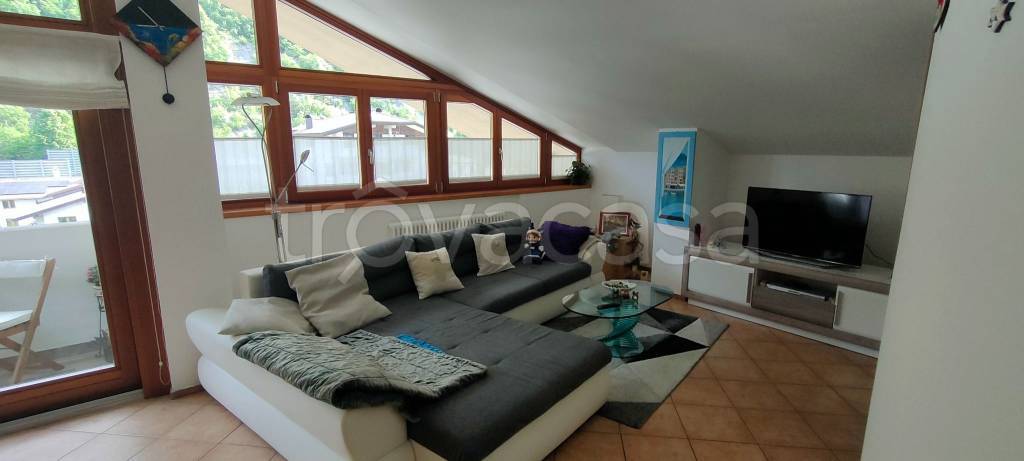 casa indipendente in vendita a Villa Santina