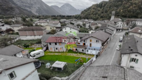 casa indipendente in vendita a Villa Santina
