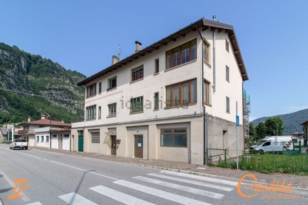 casa indipendente in vendita a Villa Santina