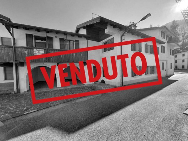 casa indipendente in vendita a Villa Santina