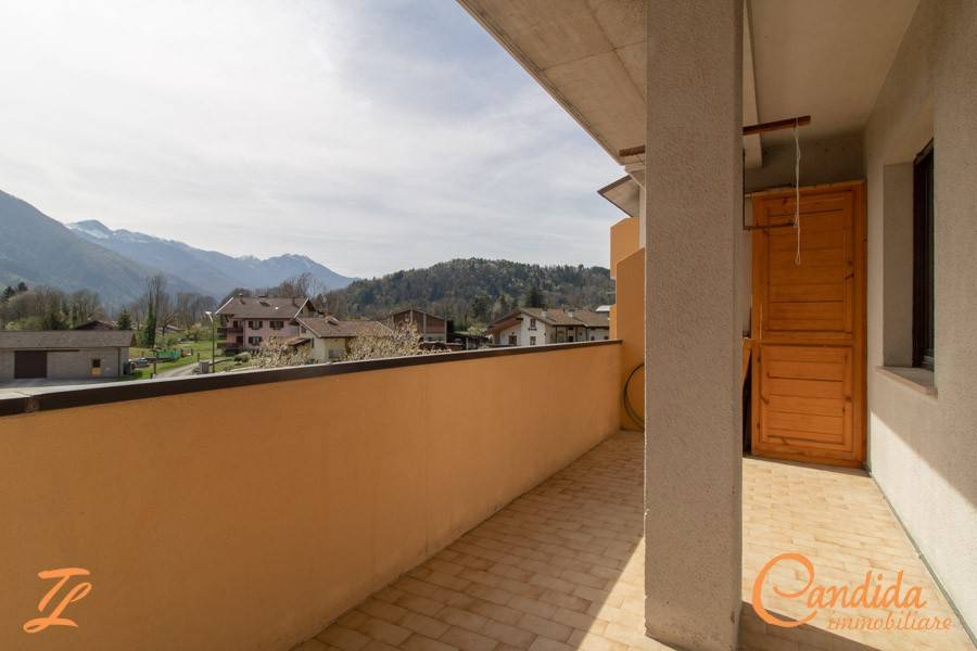 casa indipendente in vendita a Villa Santina