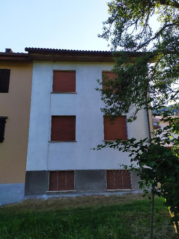 casa indipendente in vendita a Zuglio in zona Fielis