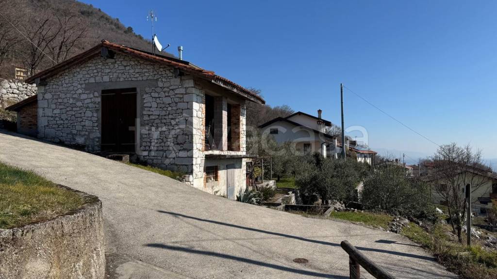casa indipendente in vendita a Forgaria nel Friuli in zona San Rocco