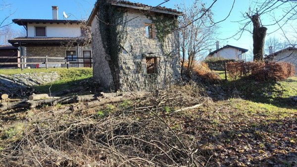 casale in vendita a Forgaria nel Friuli
