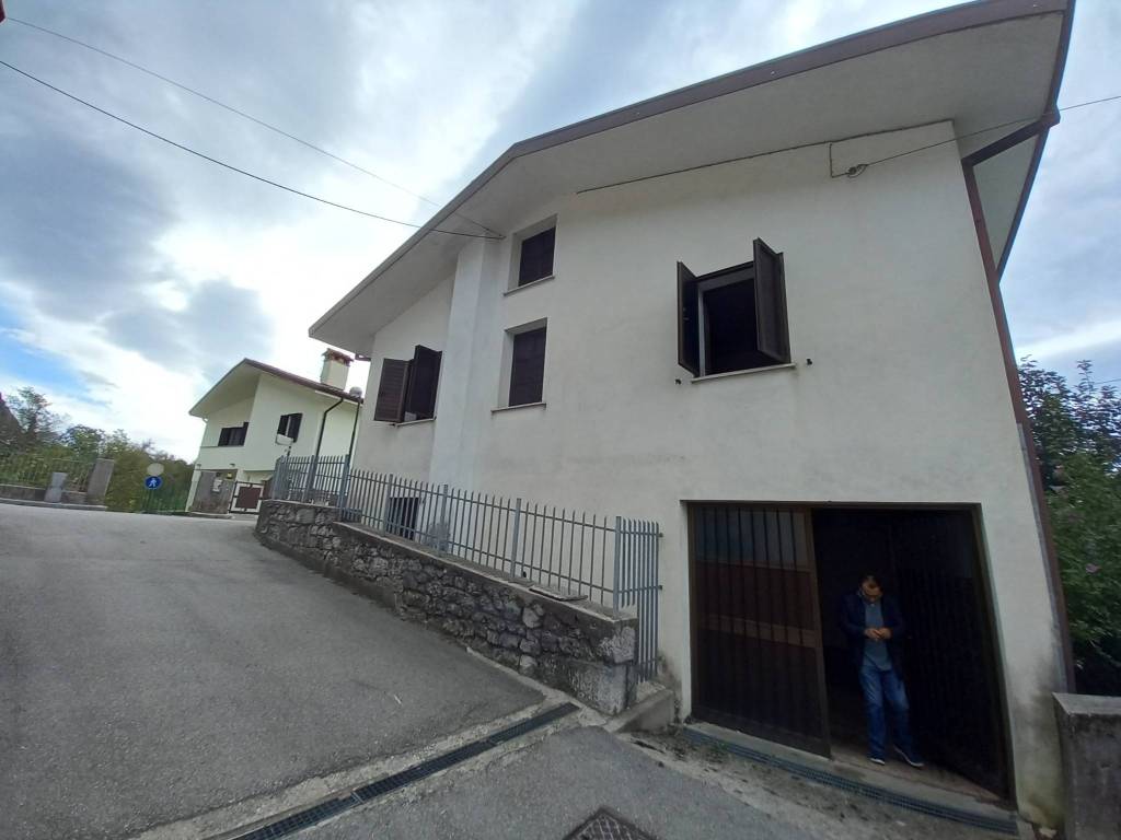 casa indipendente in vendita a Forgaria nel Friuli in zona Cornino