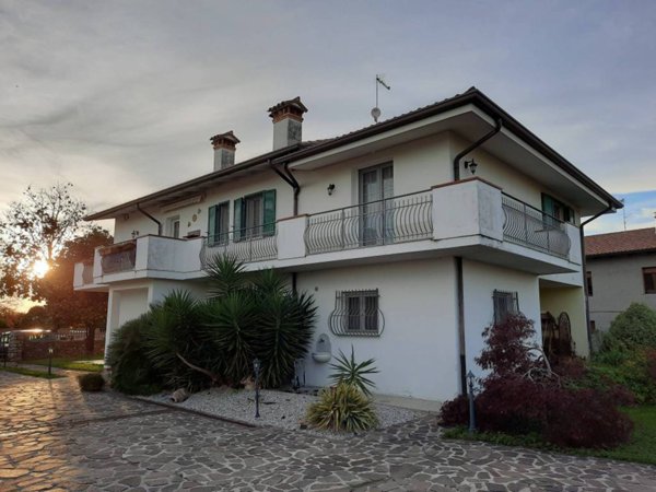casa indipendente in vendita a Campolongo Tapogliano