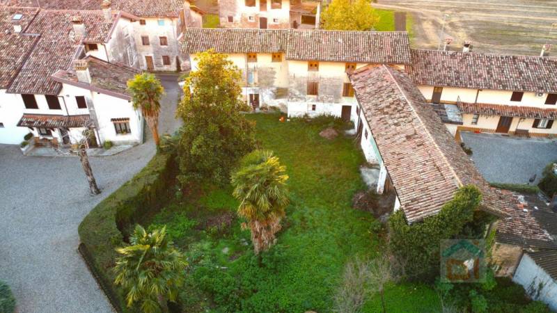 casa semindipendente in vendita a Campolongo Tapogliano