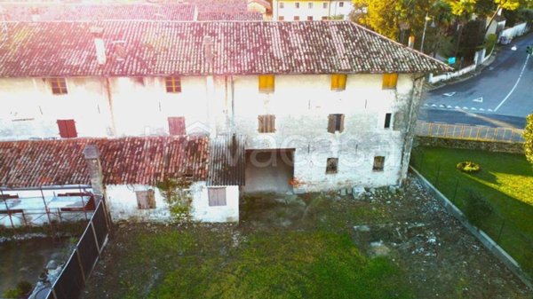 casa indipendente in vendita a Campolongo Tapogliano