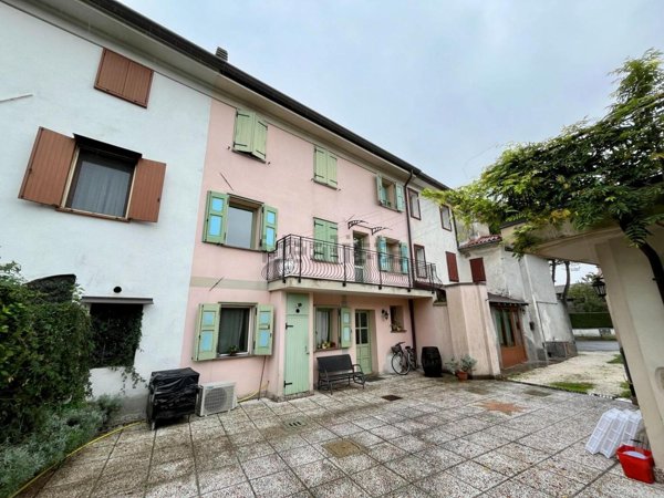 casa indipendente in vendita a Campolongo Tapogliano