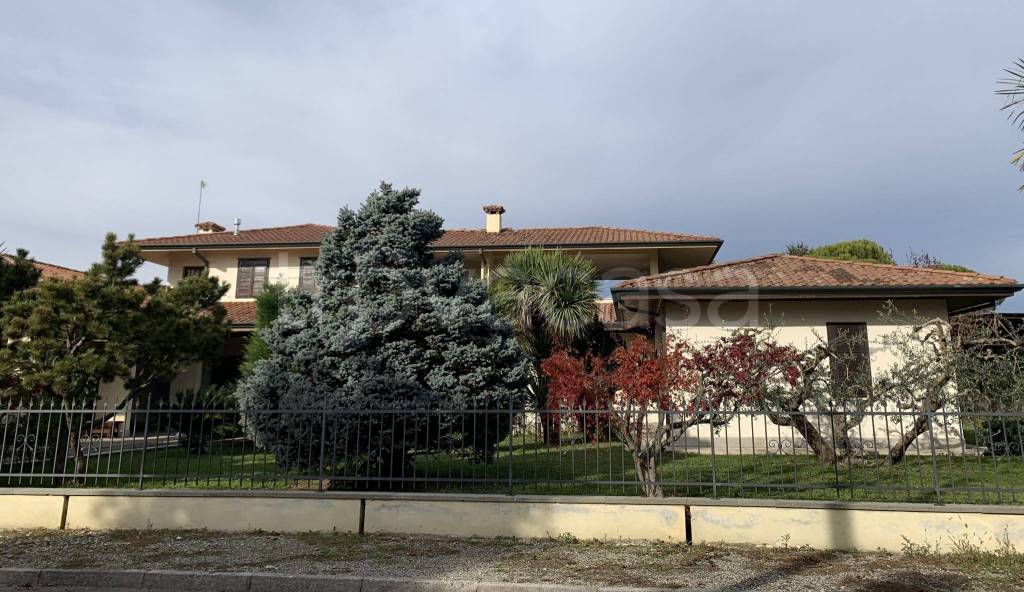 casa indipendente in vendita a Campolongo Tapogliano