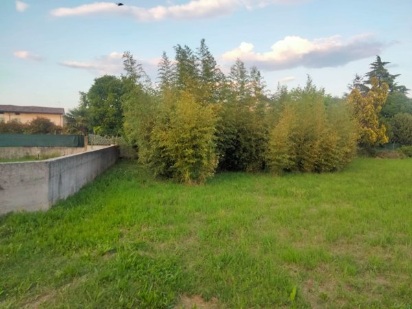 terreno edificabile in vendita a Campolongo Tapogliano