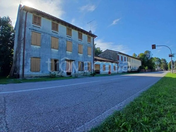 casa indipendente in vendita a Campolongo Tapogliano