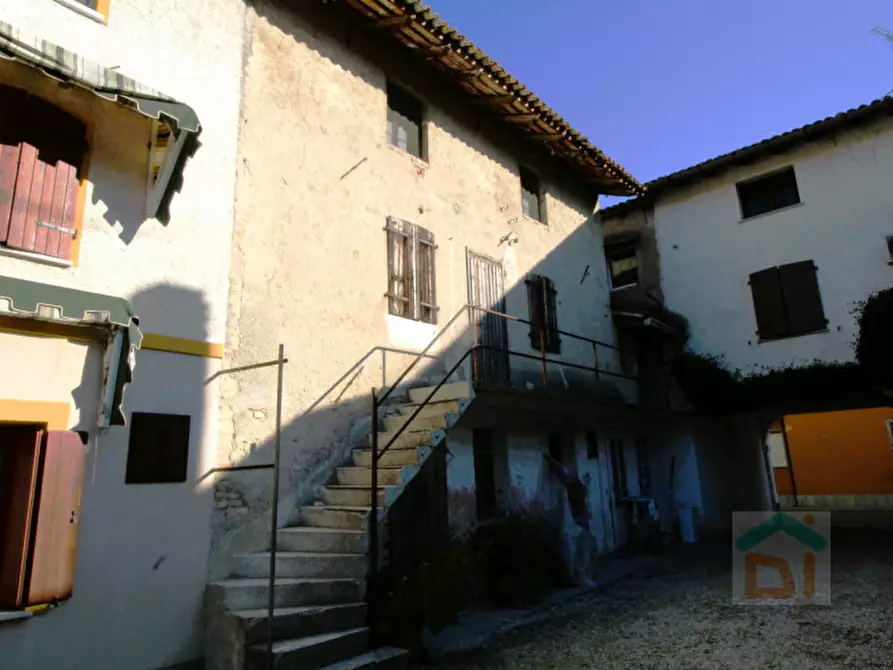casa indipendente in vendita a Rivignano Teor in zona Rivignano