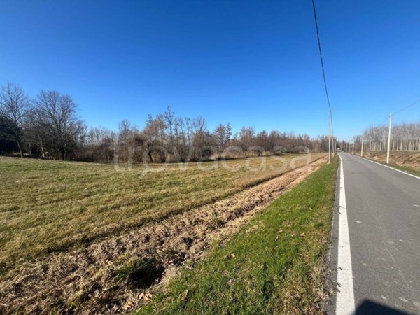 terreno edificabile in vendita a Rivignano Teor in zona Flambruzzo