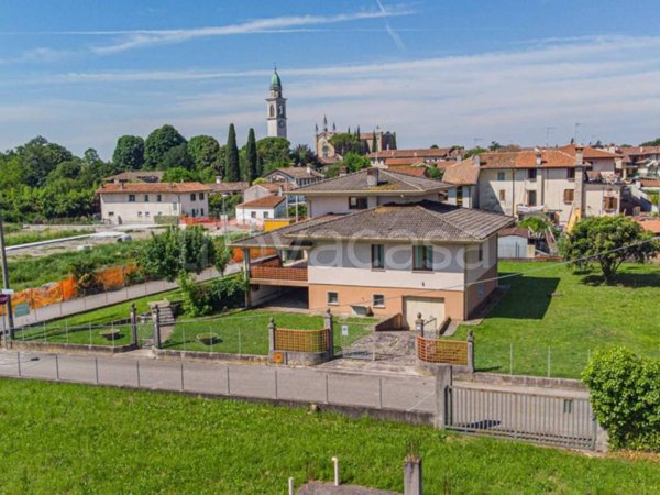 casa indipendente in vendita a Rivignano Teor