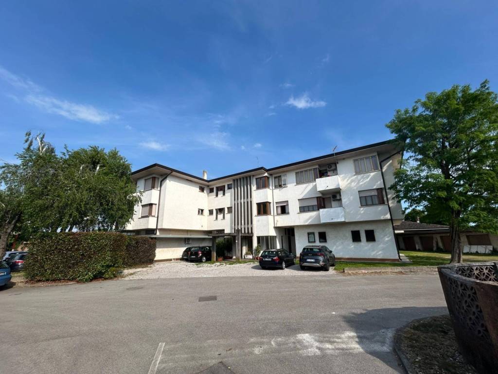 appartamento in vendita a Rivignano Teor in zona Rivignano