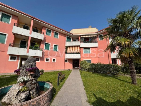 appartamento in vendita a Rivignano Teor in zona Rivignano