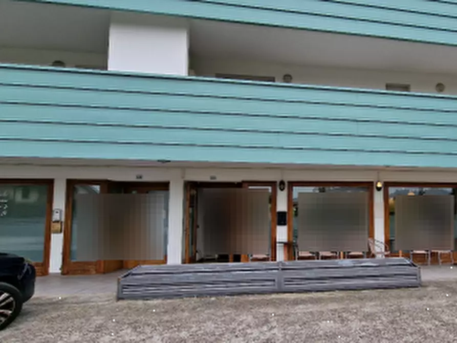 negozio in vendita a Rivignano Teor