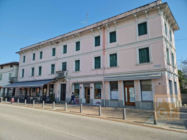 appartamento in vendita a Rivignano Teor in zona Rivignano