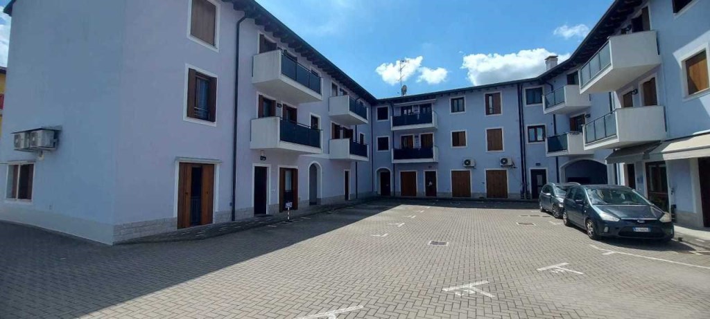 appartamento in vendita a Rivignano Teor in zona Rivignano