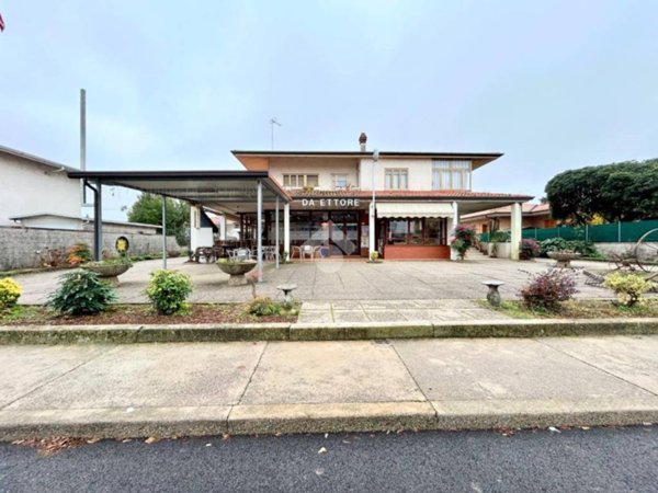 appartamento in vendita a Rivignano Teor in zona Rivignano