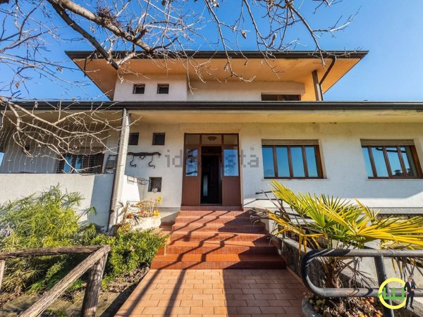 casa indipendente in vendita a Rivignano Teor in zona Campomolle