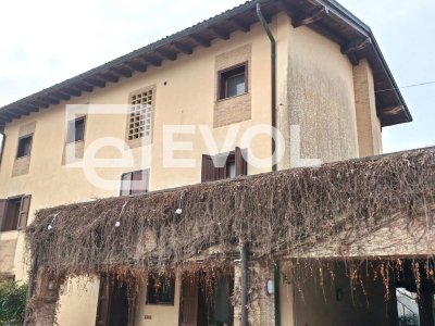 casa indipendente in vendita a Rivignano Teor in zona Rivarotta
