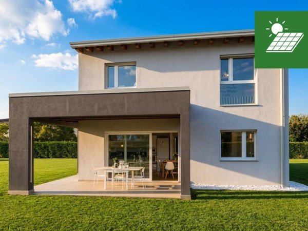 negozio in vendita a Rivignano Teor in zona Rivarotta