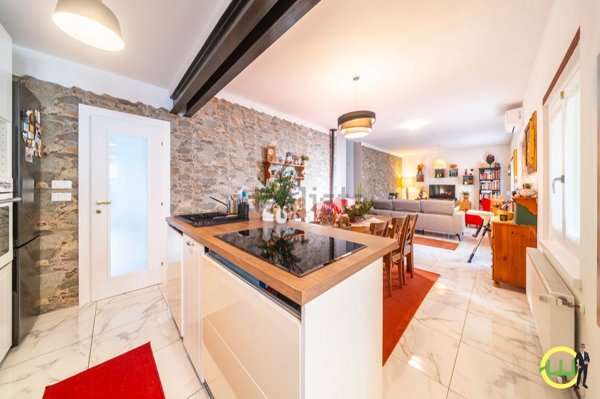 casa indipendente in vendita a Rivignano Teor in zona Rivignano