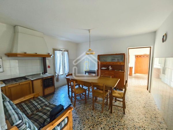 casa indipendente in vendita a Rivignano Teor