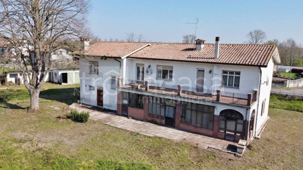 casa indipendente in vendita a Rivignano Teor