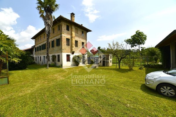 casa indipendente in vendita a Rivignano Teor in zona Rivarotta