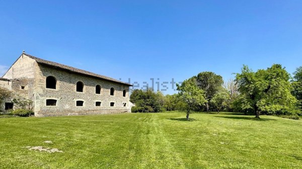 casa indipendente in vendita a Rivignano Teor in zona Rivignano